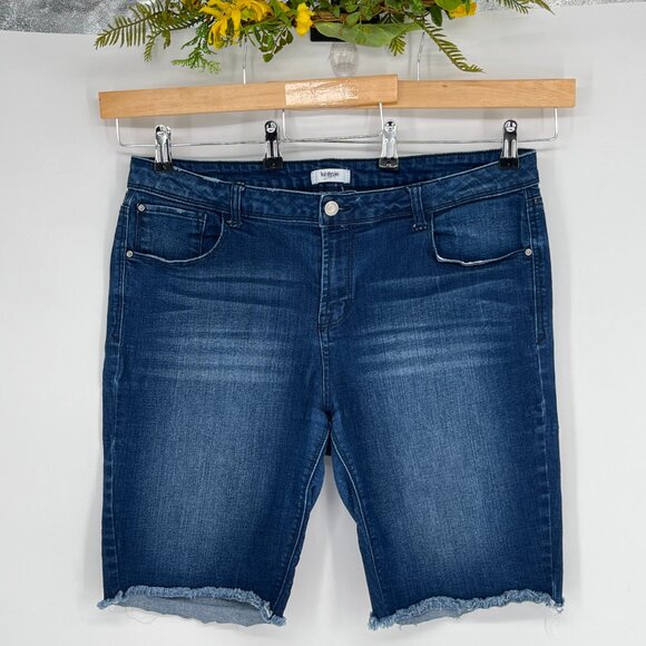 Kensie Jean Frayed Shorts Size 14/32 - Picture 1 of 7